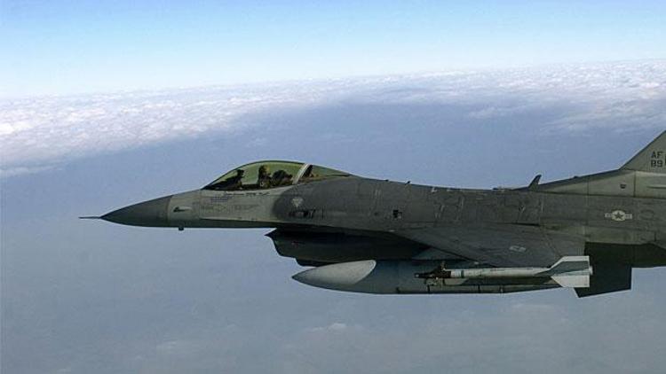 ABDye şok F-16 düştü