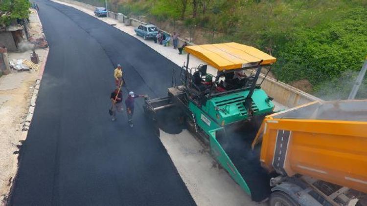 Sarıçam Belediyesi asfalt çalışmalarına devam ediyor