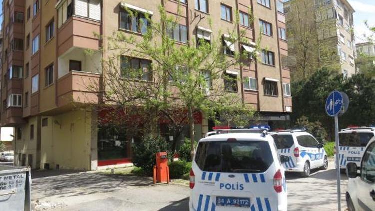 Kadıköyde hırsız operasyonu: Binayı çeviren polis, 5 şüpheliyi gözaltına aldı
