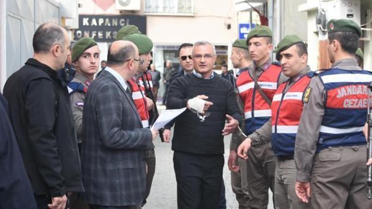 Polisi şehit eden tutuklu Azeri sanığa olay yerinde keşif yaptırıldı