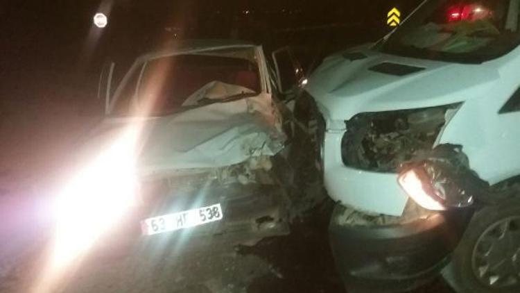 Bozovada kaza 6 yaralı
