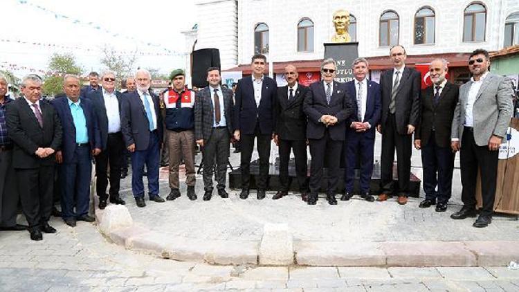 Bandırmada yapımı tamamlanan cami ve Atatürk büstü için tören