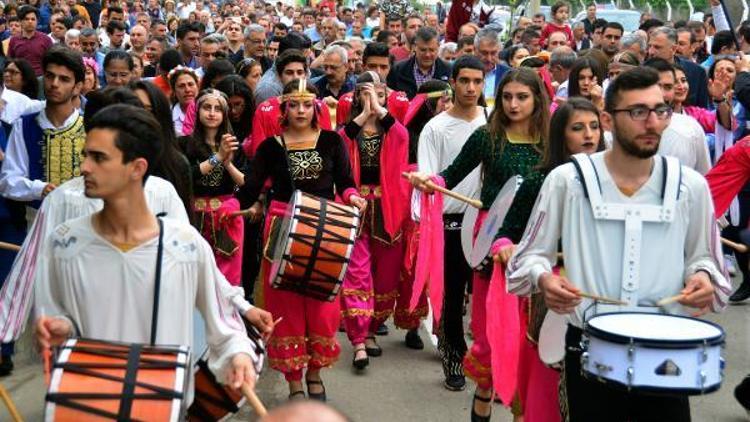 Karnaval heyecanında ciğer partisi