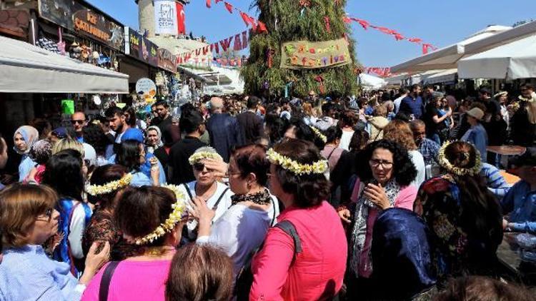 Alaçatı Ot Festivaline 1 milyonu aşkın ziyaretçi