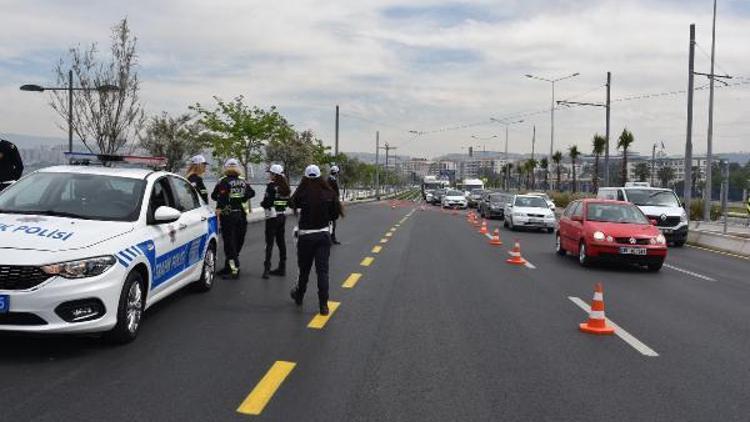 Kadın trafik polislerine, kadın sürücü desteği