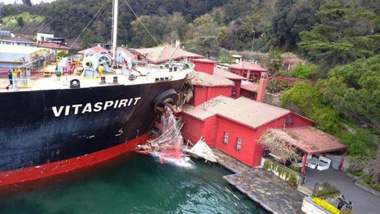 Boğazdaki yalıya çarpan geminin işletmecisinden açıklama