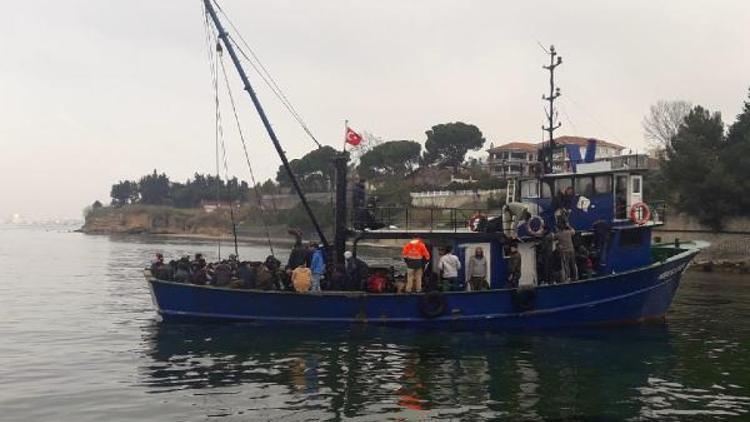 Balıkçı teknesine Kaçak göçmen operasyonu