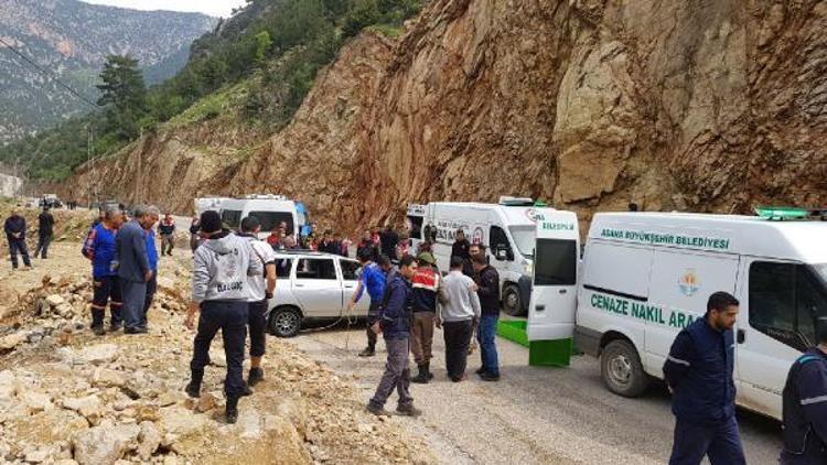 Baba ve iki oğlunun cenazeleri, 30 metreden çıkarıldı/Ek fotoğraflar