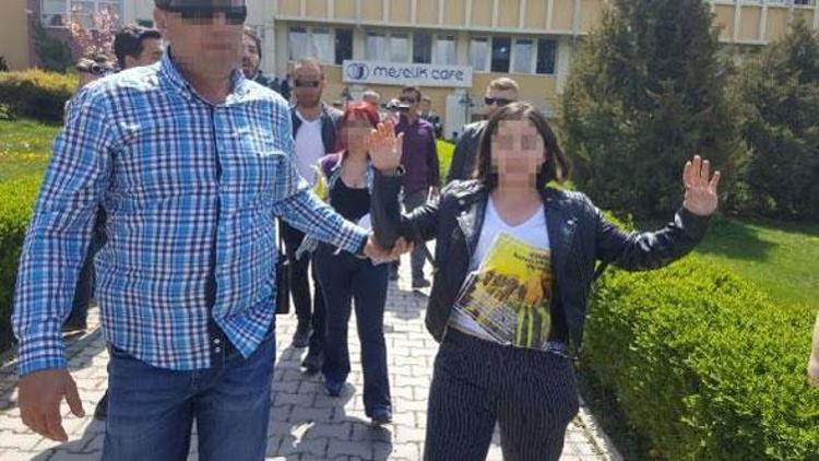 Osmangazi Üniversitesinde bildiri dağıtan öğrenciler gözaltına alındı