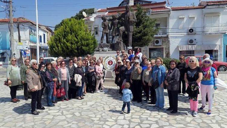 Türk Kadınlar Birliğinin 94üncü yıl dönümü Foçada kutlandı