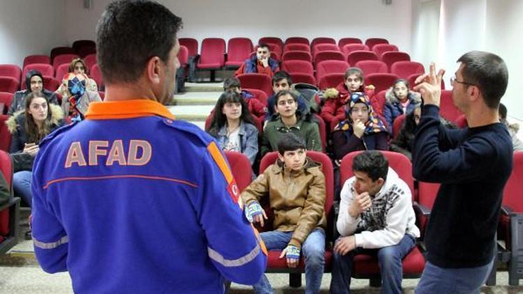 AFADdan engelli öğrencilere deprem eğitimi
