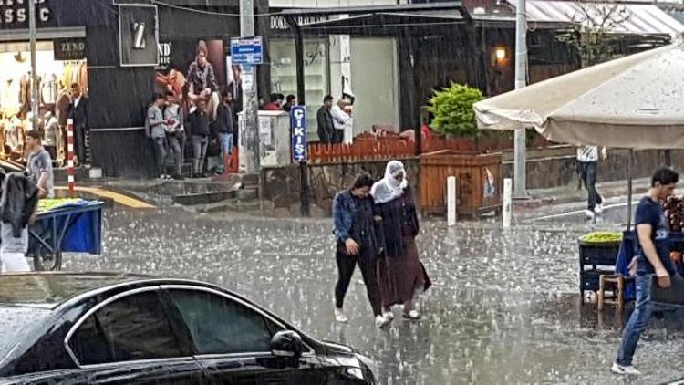 Diyarbakırda şiddetli yağmur va dolu yağışı