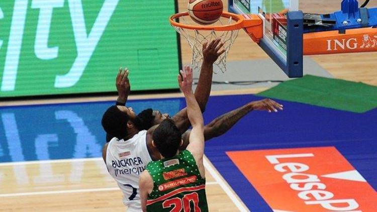 Banvit, İstanbuldan şen dönüyor