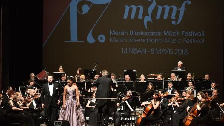 MUMF açılış konserini veren Matshikiza ve Karahan ikilisi büyüledi