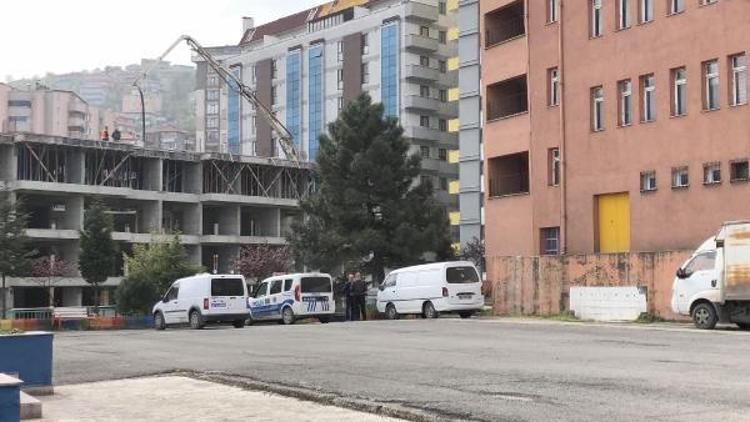 Lisede kız öğrenci, 3üncü kattan atladı