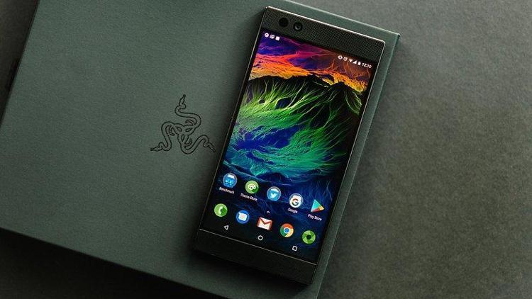 Razer Phone için Android Oreo 8.1 güncellemesi yayında