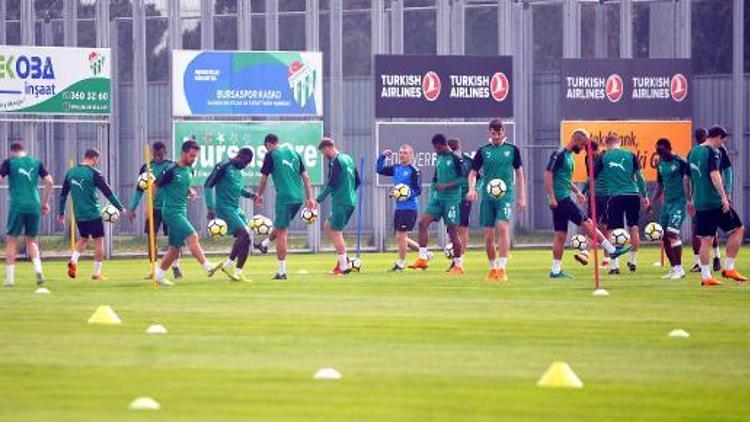Bursasporda Karabükspor maçı hazırlıkları sürüyor