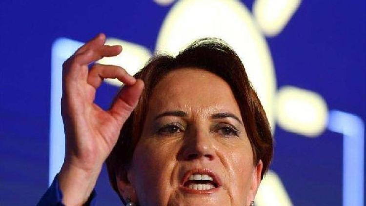 Akşener, Saatcıya rozet takacak