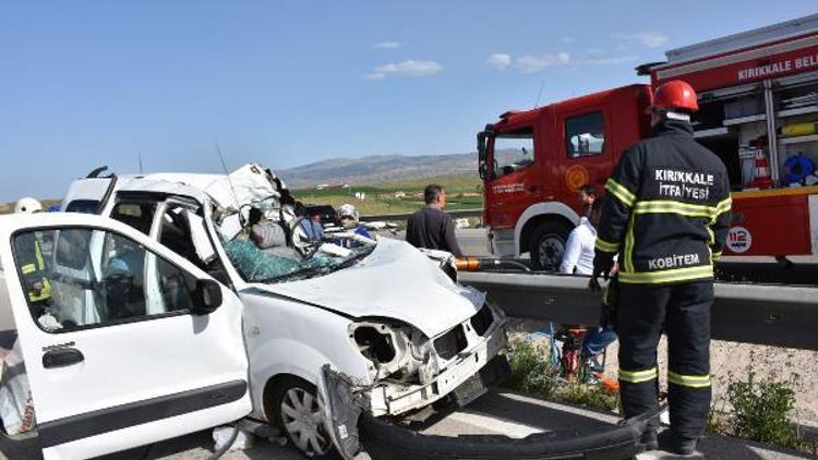 Kırıkkalede trafik kazası: 1 ağır, 5 yaralı