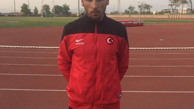 Oğuz Akbulut, Internasyonal Paralimpik Komitesinin dünya sıralamasında ilk sıraya yerleşti
