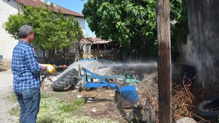 Kozan Belediyesi haşere ile mücadeleyi sürdürüyor