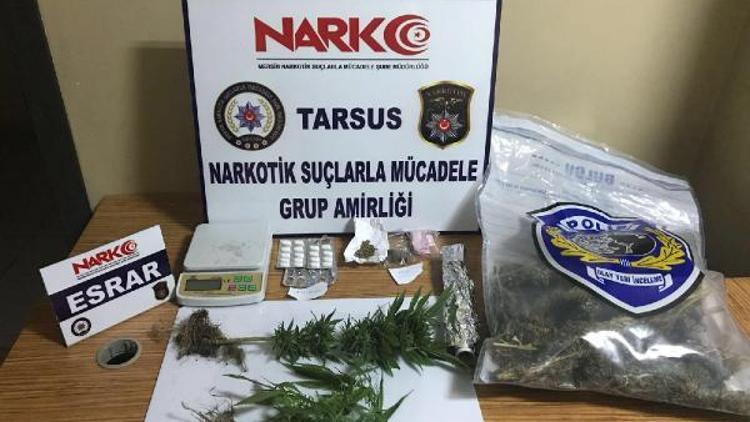 Tarsusta 2 kişi uyuşturucu satıcılığından tutuklandı