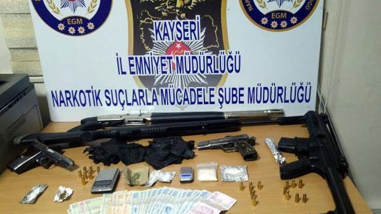 Kayseride uyuşturucu ticaretine 6 gözaltı