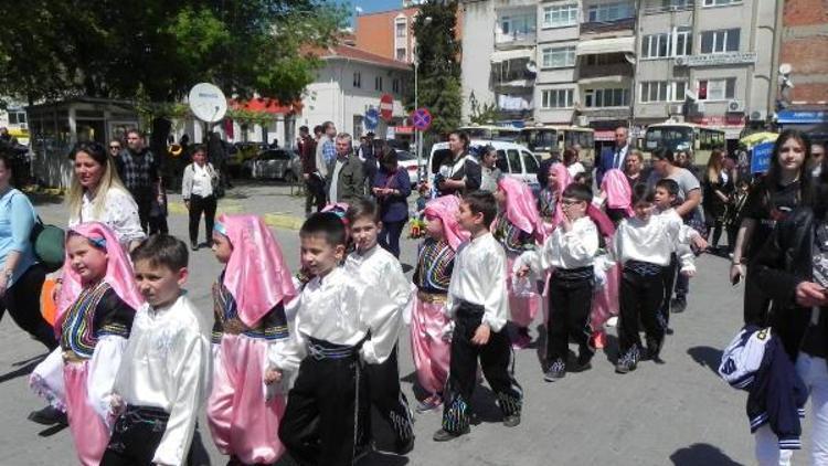 Lüleburgazda Uluslararası Çocuk Şenliği