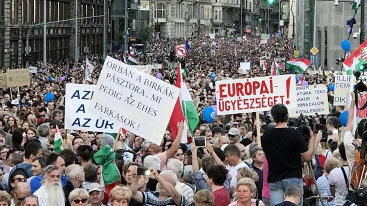 Macaristan’da hükümet karşıtı eylem