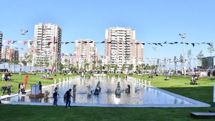 Muzaffer İzgü Parkı açıldı