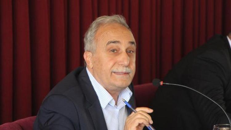 Bakan Fakıbaba: Siyasetçi her zaman, her şeye hazırdır