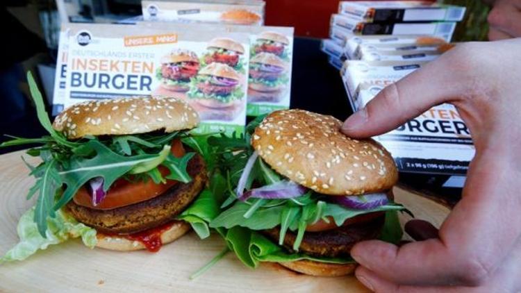 Türk girişimciden böcek burger