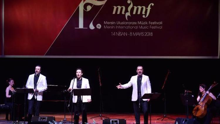 3 Tenor büyüledi