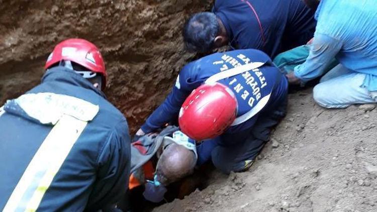 Su borusu döşerken göçük altında kaldı