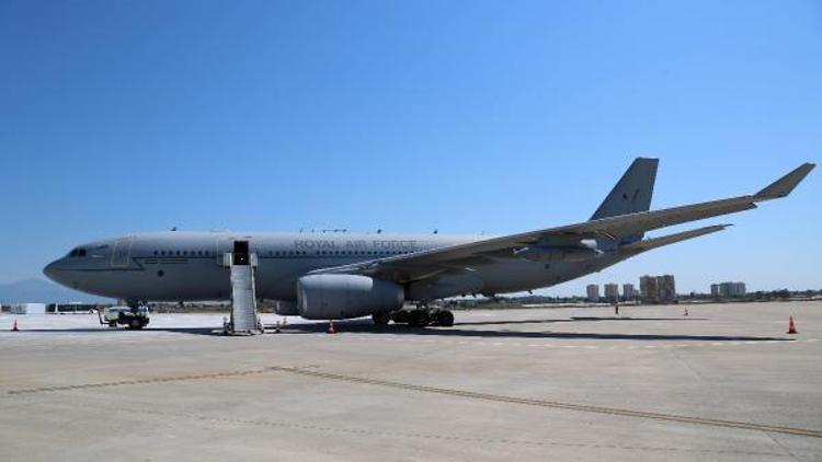Dünyanın en özel uçakları Antalyaya gelmeye başladı