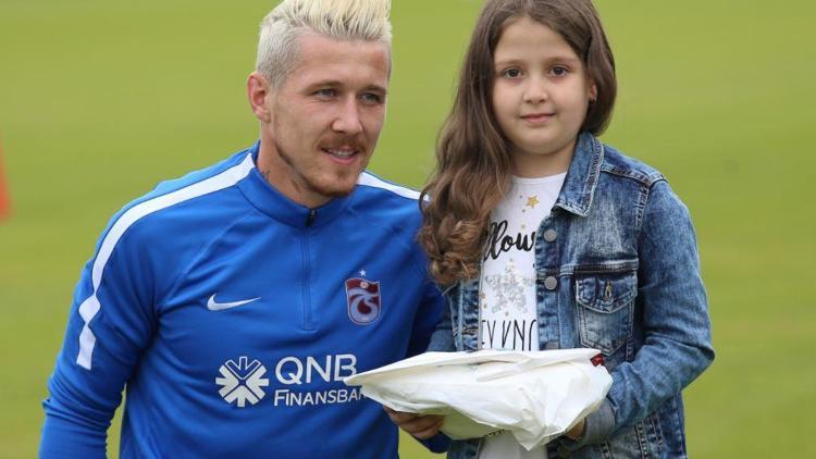 Trabzonspor idmanında Kucka ile Merve yeniden bir araya geldi