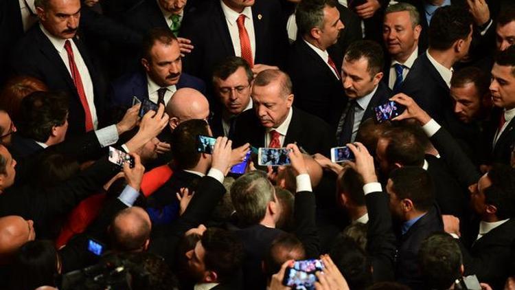 Cumhurbaşkanı Erdoğandan İYİ Partiye geçen 15 vekil için ilk açıklama