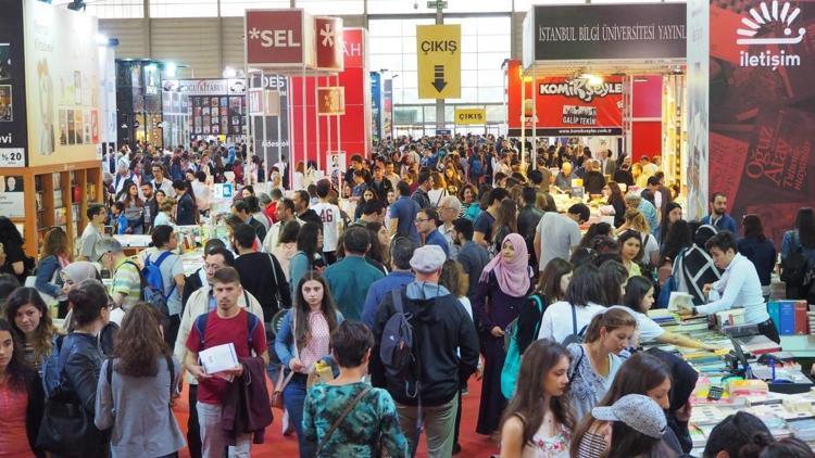 23. İzmir Kitap Fuarı Rekor Ziyaretçi Sayısı İle Sona Erdi