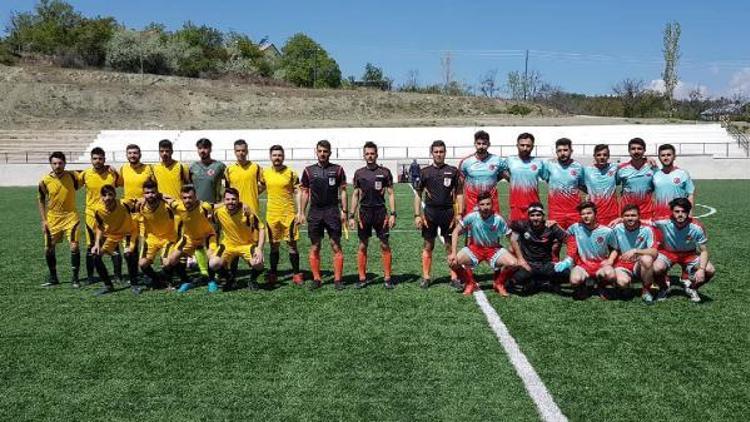 Suşehrinde yüksek okullar arası futbol turnuvası