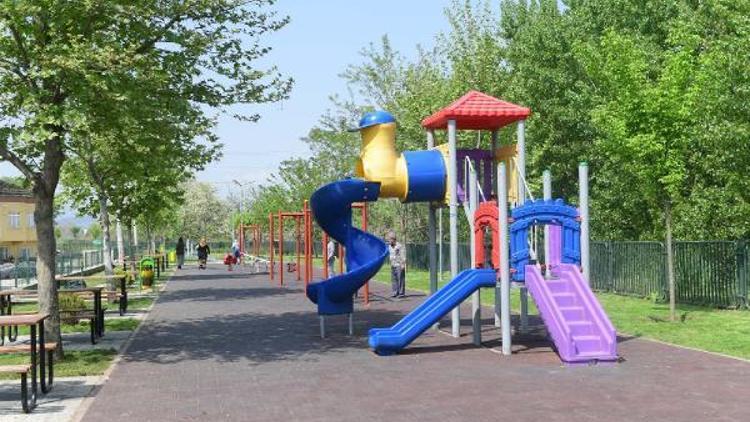 Osmangazi’den Yeniceabat Mahallesi’ne çocuk parkı