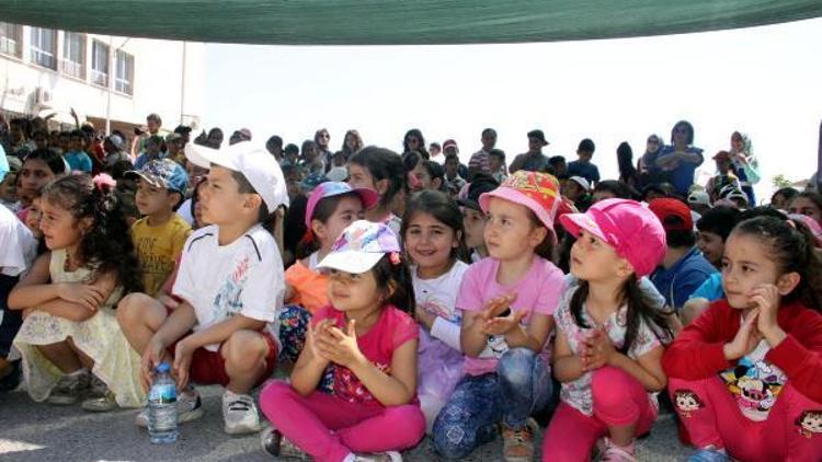 Türk ve Suriyeli çocukların şenlik coşkusu