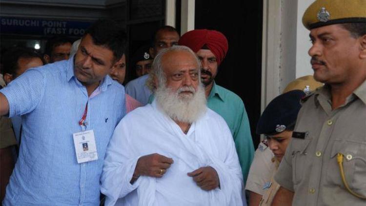 40 milyon takipçisi olan Hint guru Asaram tecavüzden suçlu bulundu