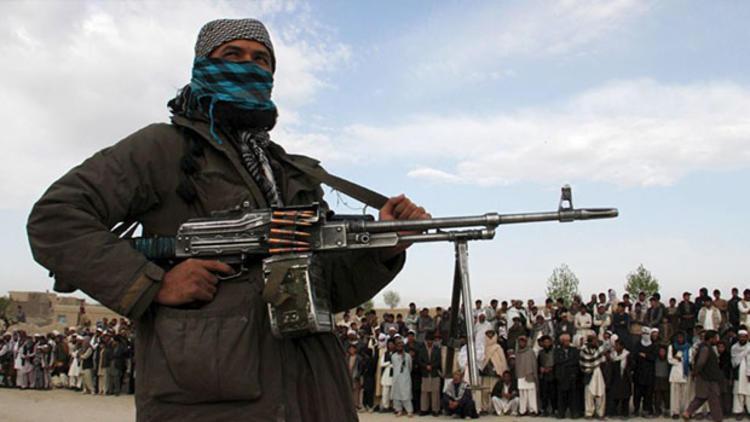 Taliban taarruz ilan etti ABDden yanıt geldi