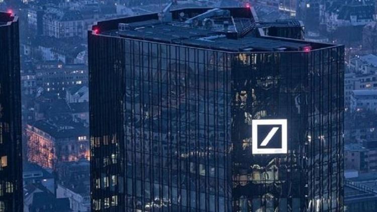 Alman bankası küçülmeye gidiyor: Karında sert düşüş yaşandı