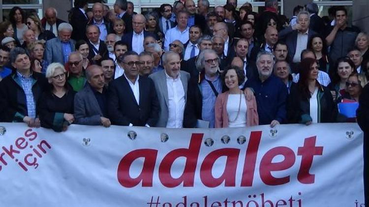 56ncı adalet nöbetine tahliye edilen avukat Akın Atalay da katıldı