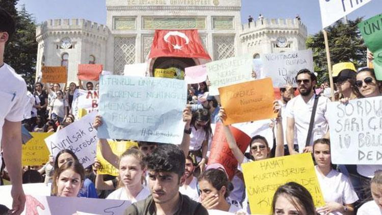 Uzmanlar bölünmeyi yorumladı