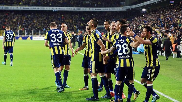 Fenerbahçe şampiyonluk için gözünü derbiye dikti İşte ihtimaller...