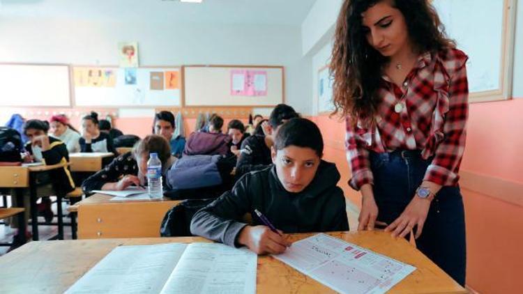 Van Büyükşehir Belediyesinden öğrencilere ücretsiz deneme sınavı imkanı