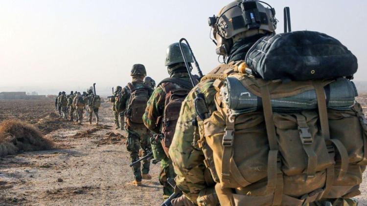 Fransız askerleri YPG/PKKyla iş birliğini artırdı