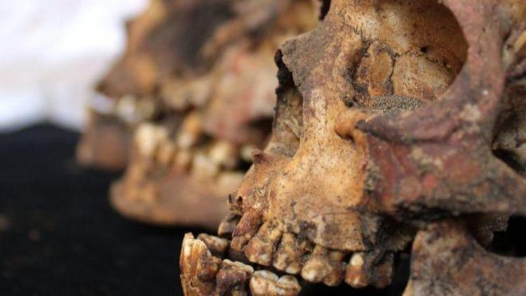 Peruda 500 yıl önce kurban edilen 140 çocuğun mezarları bulundu